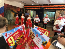 муниципальный фестиваль «Поклонимся великим тем годам» муниципальный фестиваль «Поклонимся великим тем годам».
